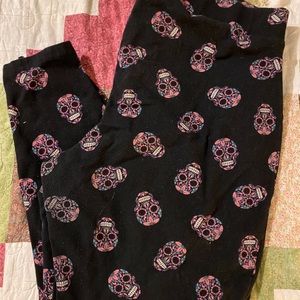Torrid sugar skull leggings